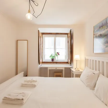Flh Alfama Homey Apartment *
